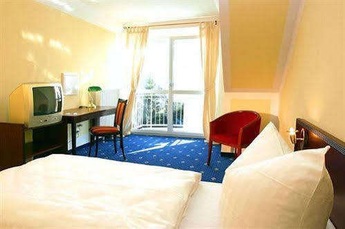 Airporthotel Regent Hallbergmoos Buitenkant foto
